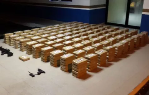Incautan 501 paquetes de cocaína al este de Punta Mala