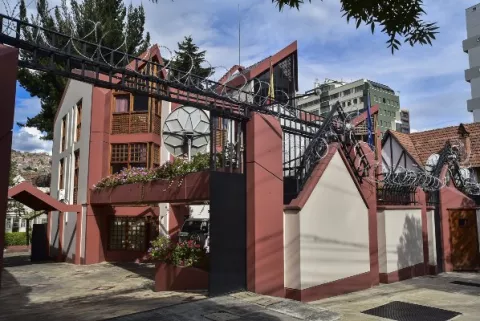 México tramita el regreso de la embajadora declarada persona no grata en Bolivia