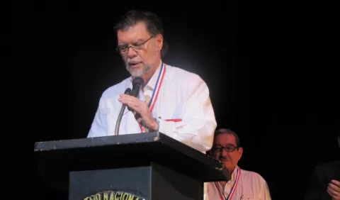 Enrique Jaramillo Levi, escritor a tiempo completo