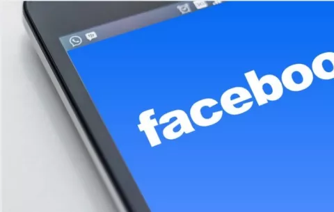 ¿Twitter y Facebook le quieren dar el poder a los usuarios? ¿En serio?