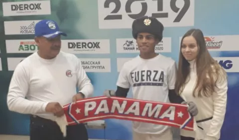 Panameño Ronal Batista en peso y listo para pleito titular en Rusia