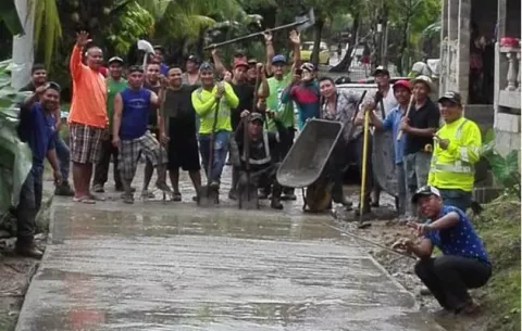 Moradores del Valle de San Judas en Cativá hacen su propia calle interna