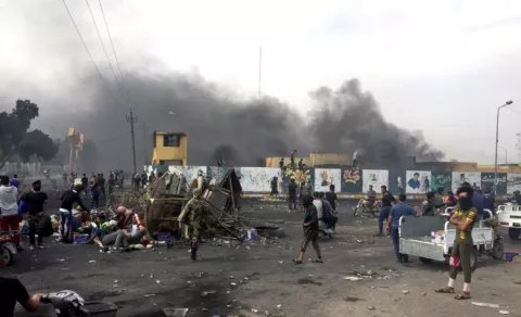 Cinco misiles impactan en una importante base militar de EE.UU. en Irak