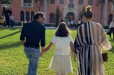 'Nada más que amor entre nosotros': Marc Anthony comparte foto junto a JLo y su hija 