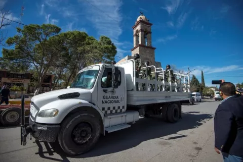 Ataque de un cartel del narcotráfico deja más de 20 muertos en Villa Unión, México