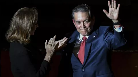 Polillas y bacterias, los enemigos de Lauretino Cortizo en la presidencia