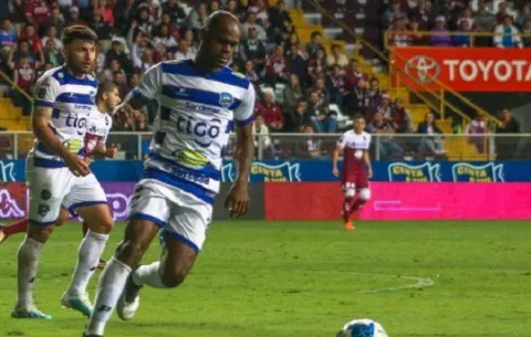 Adolfo Machado está a un paso de fichar con el Alajuelense