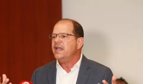 Manuel Arias opina sobre lo ocurrido con Ariel Alvarado: 'Son episodios que no se vuelvan a repetir' 