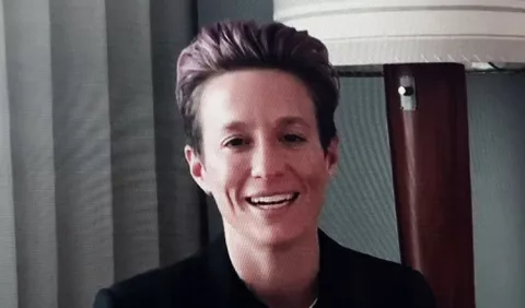Megan Rapinoe gana el Balón de Oro femenino