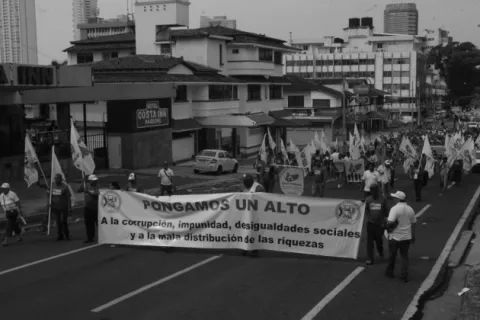 El fin del modelo neoliberal – transitista