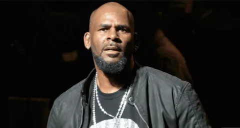 R. Kelly recibe otro cargo federal 