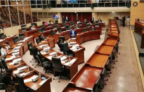 Ejecutivo retirará proyecto de las reformas constitucionales y convocará a un diálogo nacional