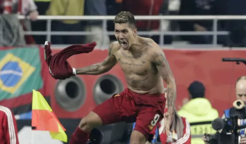  Roberto Firmino corona al Liverpool por primera vez  campeón del mundo