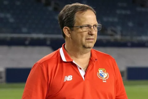 Rolando González renuncia a la Fepafut