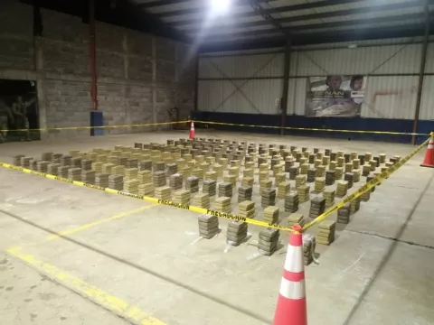 Senan incauta más de mil paquetes de supuesta sustancia ilícita en las costas  de la provincia de Coclé