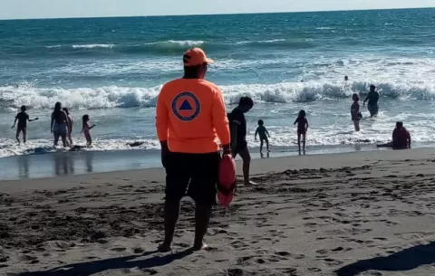 Sinaproc emite aviso de prevención por oleajes en el Caribe