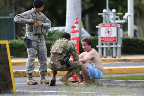 Militar mata a dos personas y luego se suicida en la base de Pearl Harbor