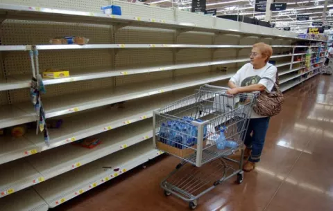 La inflación venezolana sube hasta el 35.8 por ciento en noviembre, dice el Parlamento