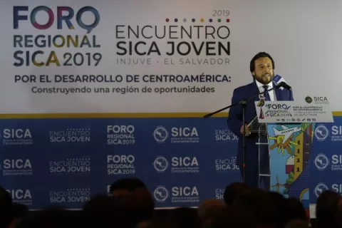 Vicepresidente de El Salvador pide que el Parlacen  tenga poder vinculante