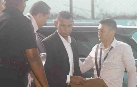 Conmutan 256 días de pena al exmayor Alex Cedeño y continuará detenido 