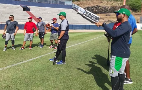 Astronautas se preparan para su reto en la Serie del Caribe