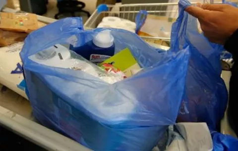No más bolsas plásticas en almacenes ni comercios al por mayor