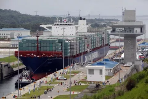 Cámara Marítima solicita al Canal postergar medida de cobro del agua