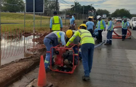La ciudad de Chitré sin agua potable por daño en una tubería de 16 pulgadas