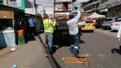 Desalojan a vendedores en La Chorrera