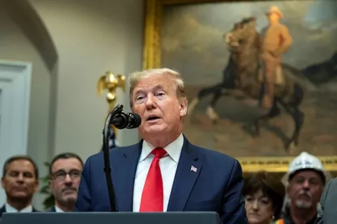 Trump descarta que el accidente de avión en Irán se debiera a un fallo mecánico