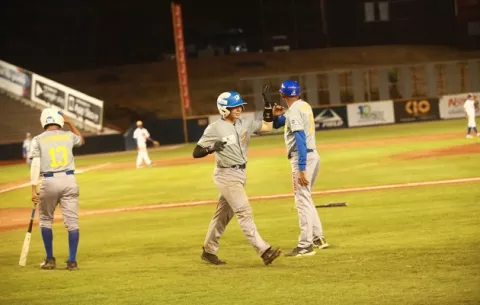 Herrera tratará de prolongar a costa de Los Santos  su racha perfecta en el torneo juvenil