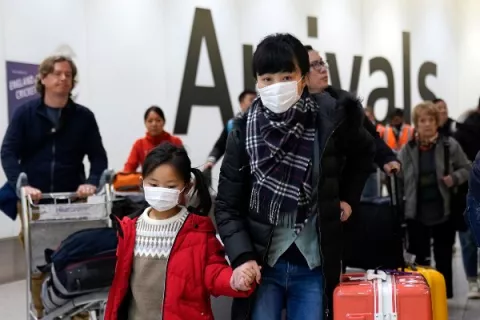 Autoridades colombianas investigan sospecha de coronavirus en viajero chino
