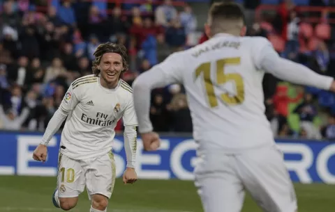 Real Madrid recupera los goles  y suma tres puntos a costa del Getafe