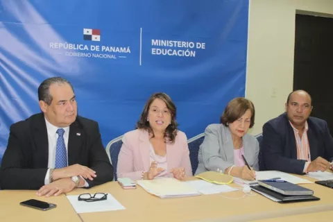 Meduca dará $27,000 a juntas comunales para reparar escuelas