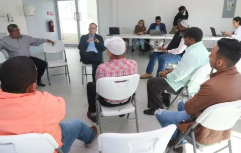 Mida y productores de tomate y poroto analizan nuevos mercados 