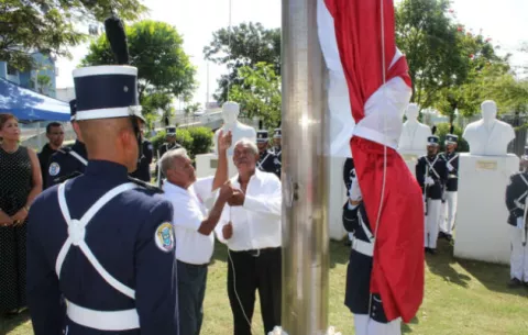 Colonenses se unen a la conmemoración de la fecha histórica del 9 de enero