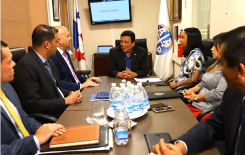 Rolando Mirones y Eduardo Ulloa coordinan para realizar más operativos antipandillas
