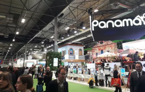 Panamá promueve el circuito del café y la ruta del folclor de Azuero en Fitur 2020