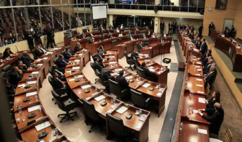 Opiniones encontradas por participación del Legislativo