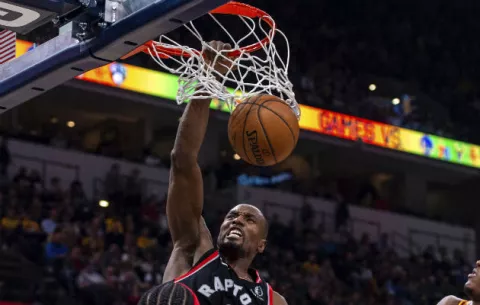 Pasa de las calles del Congo a campeón de la NBA