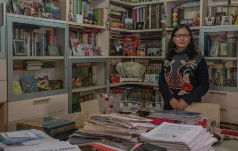 Una periodista lucha por chinas divorciadas