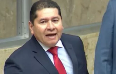 Pleno de la Corte Suprema de Justicia archiva denuncia contra Rubén De León