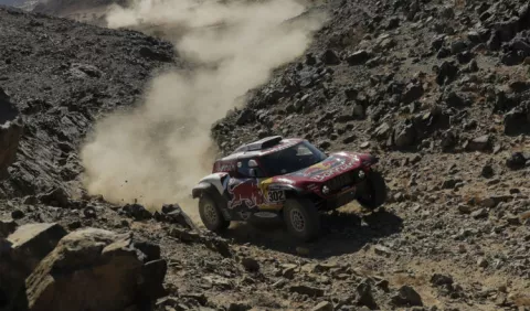 Reglas de Arabia Saudí a pilotos del Dakar: nada de drogas, porno, alcohol...
