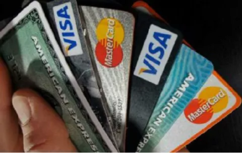 Alta deuda en tarjetas de crédito podría generar una 'explosión'