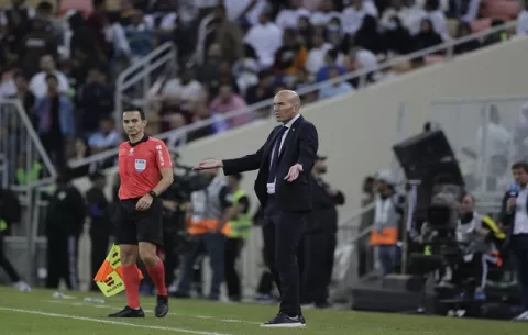 Zinedine Zidane  y su giro táctico en el Real Madrid