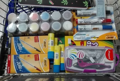 Padres de familia no están obligados a adquirir textos escolares en un comercio específico