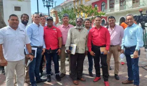 Gobierno enfrentaría barrera legal con las exigencias de taxistas