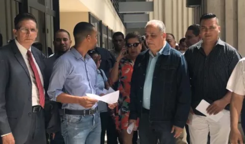 Surgen  primeras salidas de Cambio Democrático