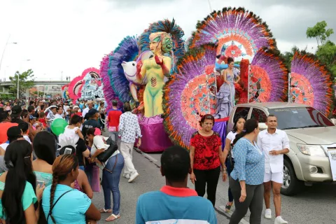 Autoridad de Turismo  justifica contrataciones  directas de seis empresas para el carnaval capitalino