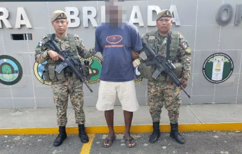 Colombiano con alerta en Interpol es detenido en la provincia de Darién 